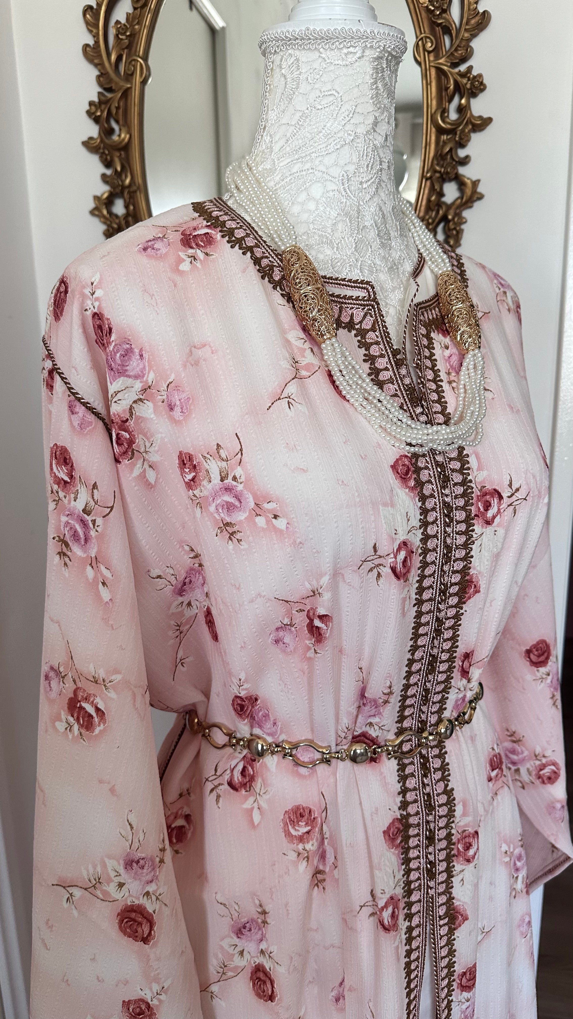 Takchita vintage rose fleurie – Réf. TAK-011