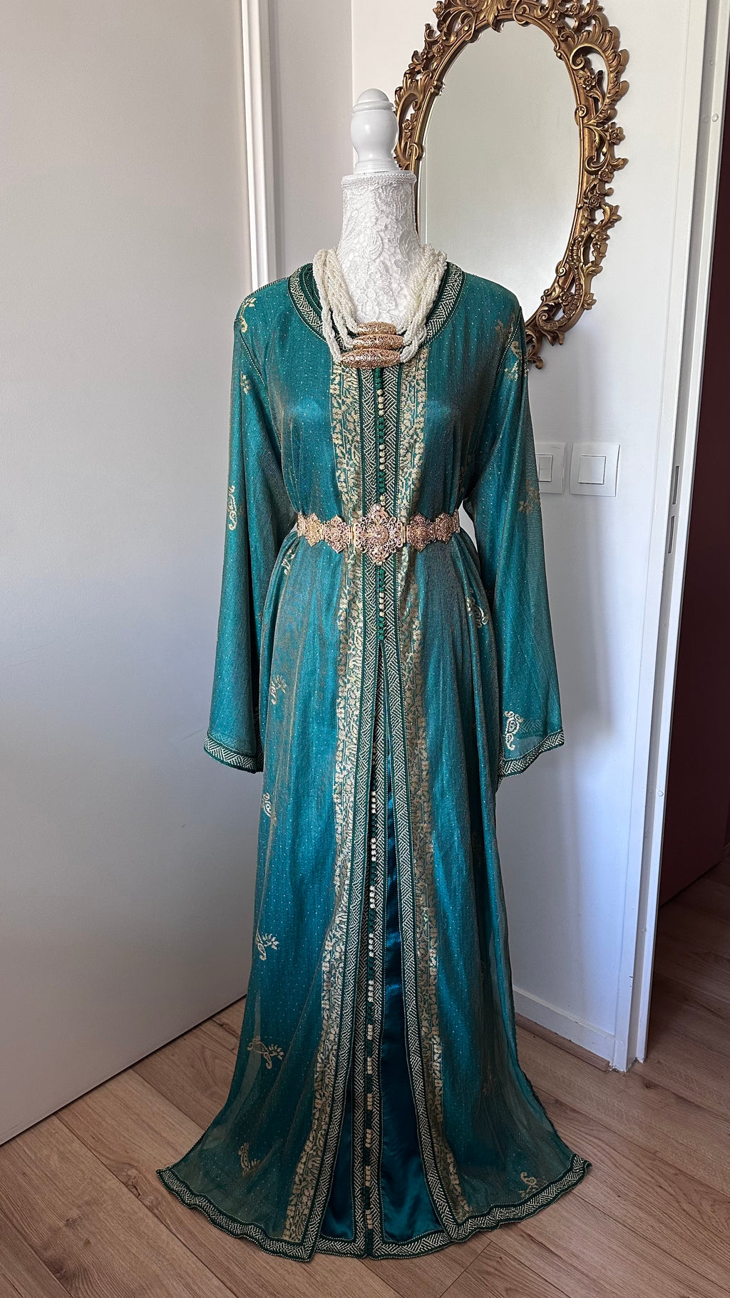 Takchita marocaine vintage vert émeraude – Réf. TAK-151