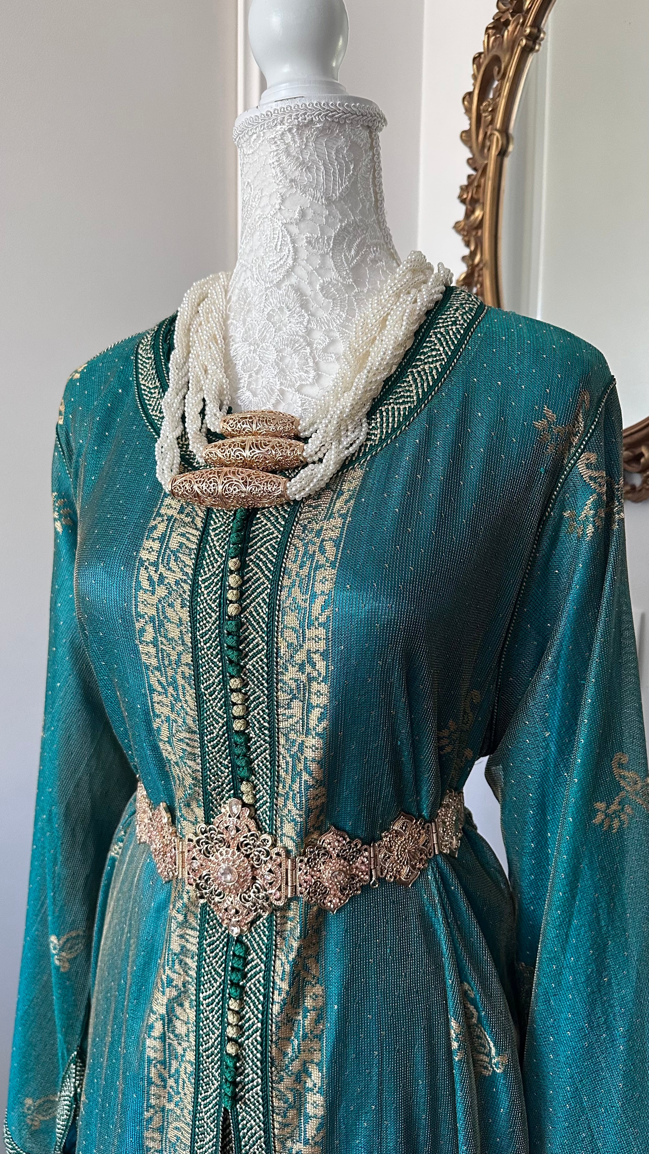 Takchita marocaine vintage vert émeraude – Réf. TAK-151