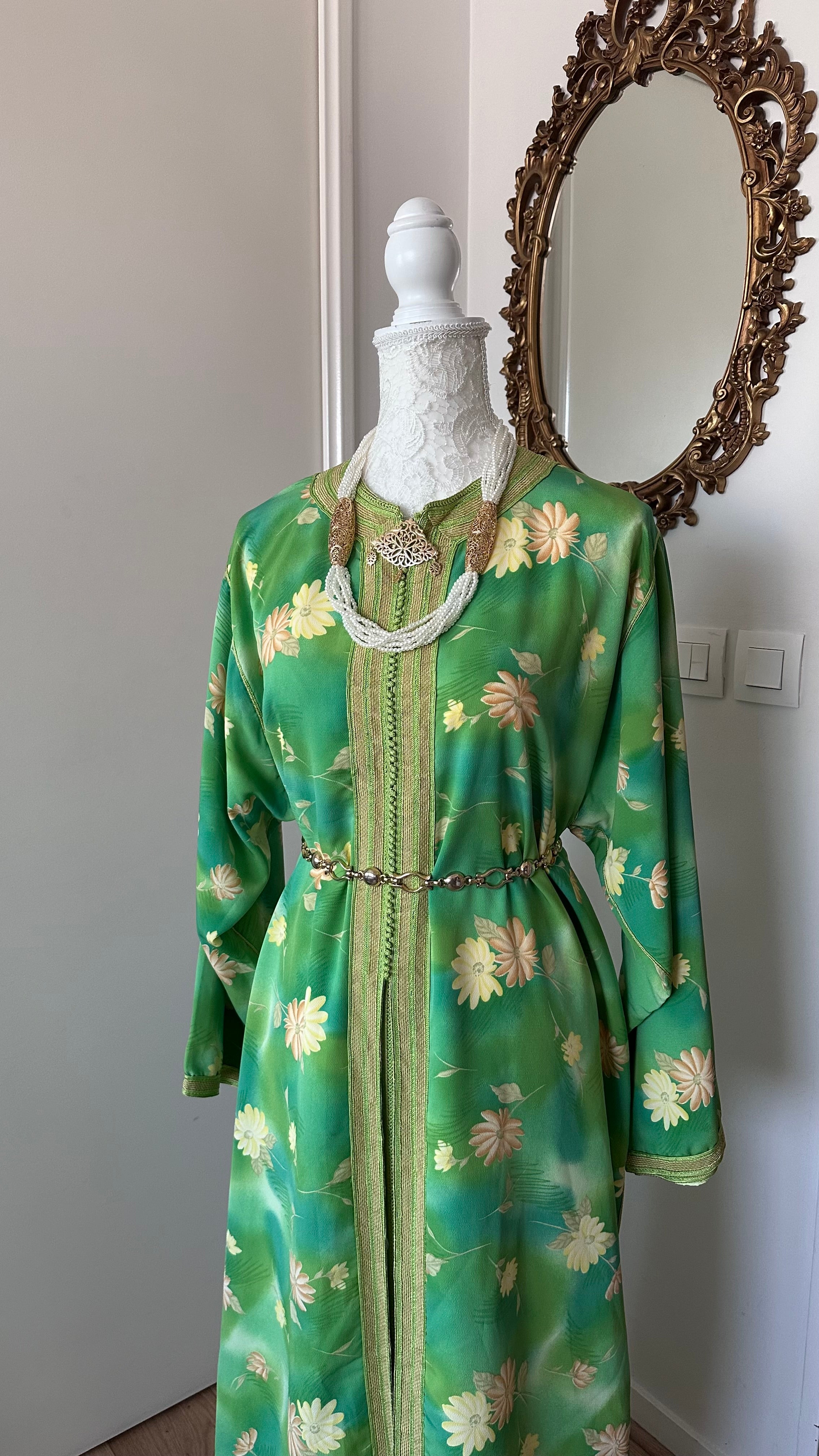 Takchita vintage verte fleurie – Réf. TAK-013