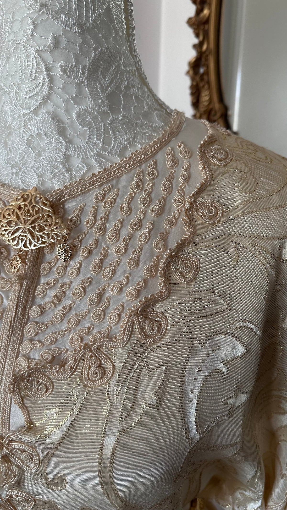 Takchita vintage doré – Réf. TAK-158
