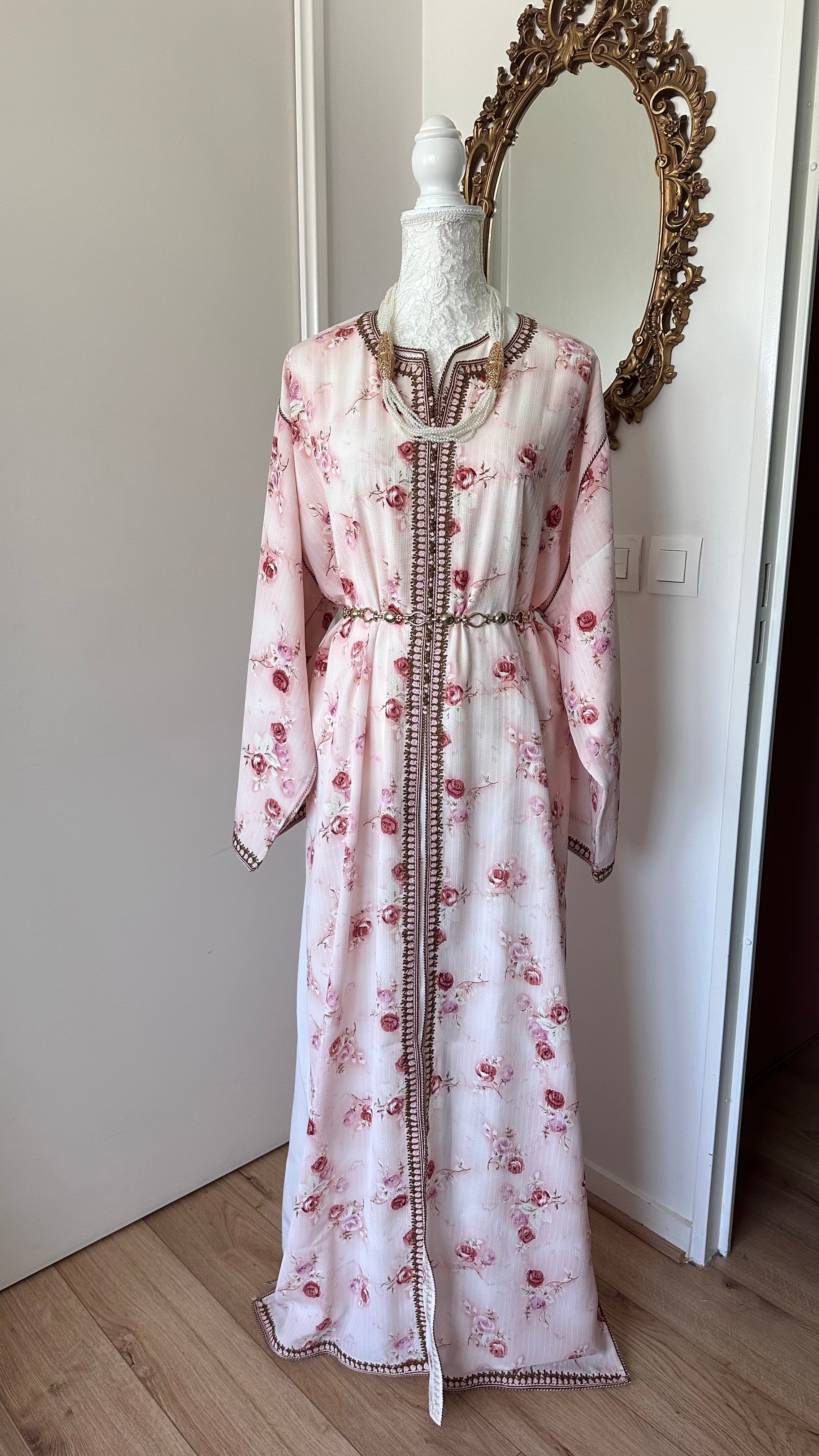 Takchita vintage rose fleurie – Réf. TAK-011