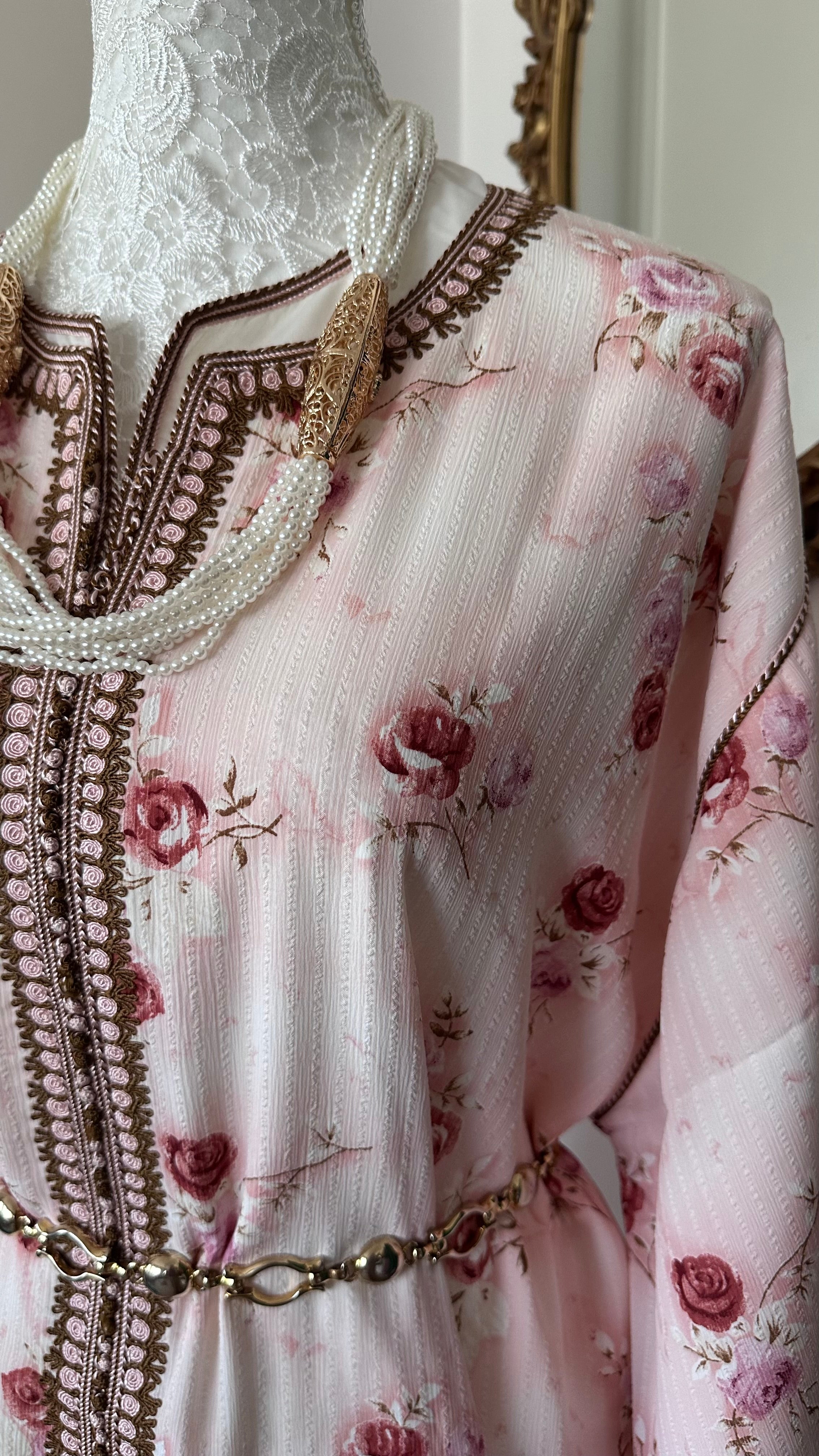 Takchita vintage rose fleurie – Réf. TAK-011