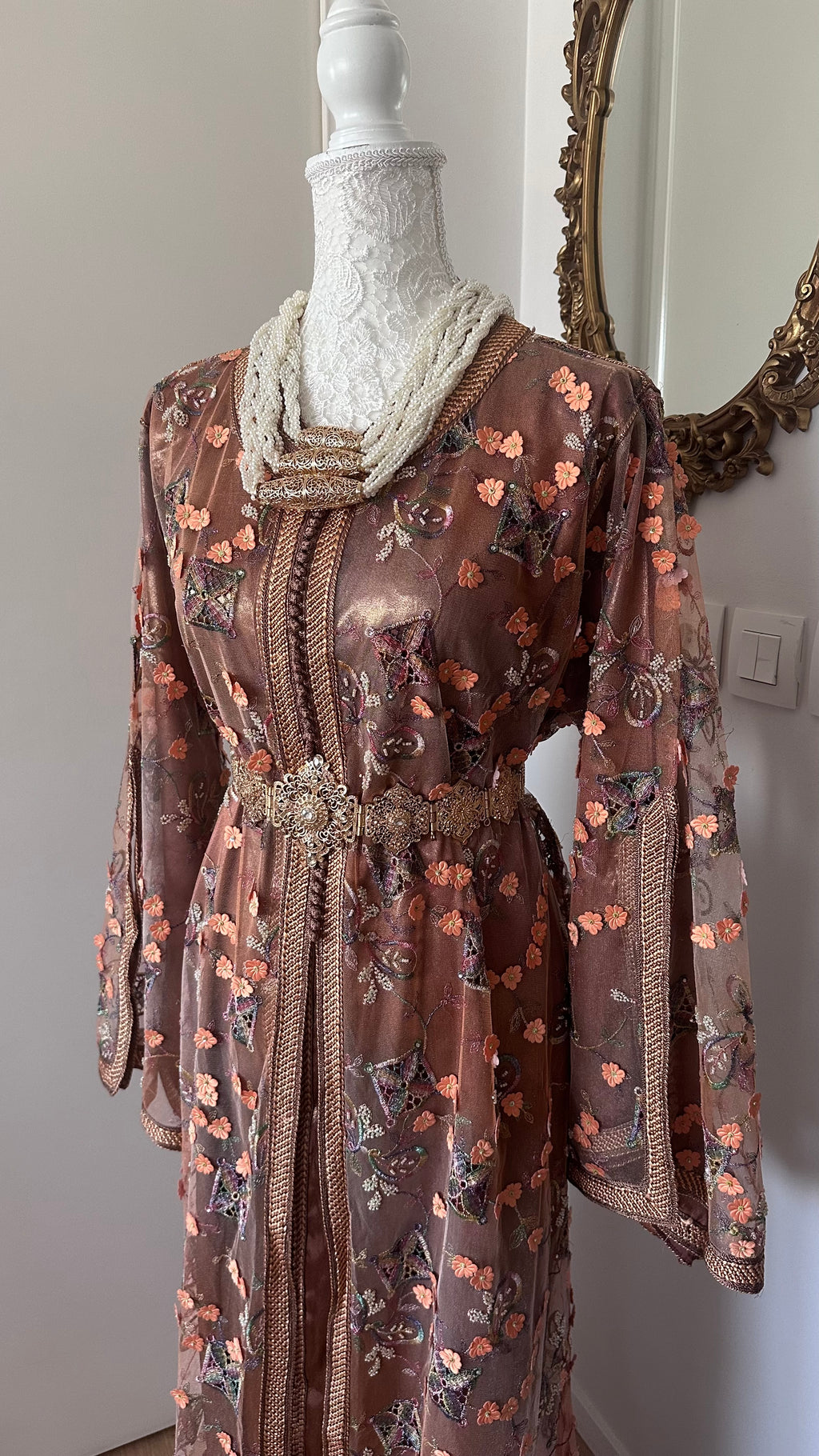 Takchita vintage marron fleurie – Réf. TAK-138