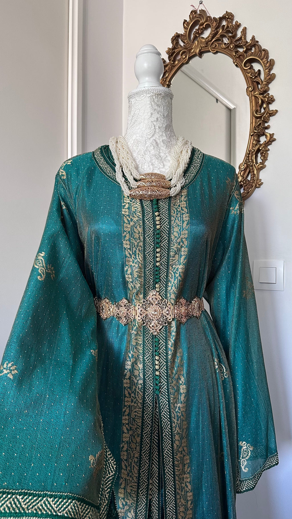 Takchita marocaine vintage vert émeraude – Réf. TAK-151
