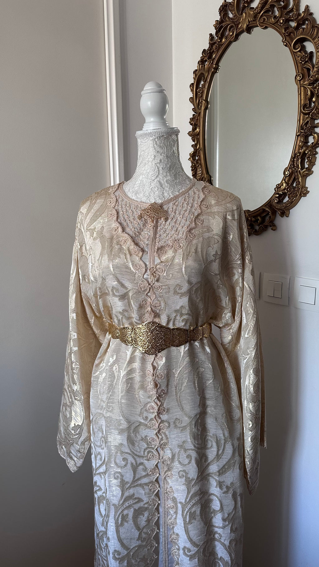 Takchita vintage doré – Réf. TAK-158