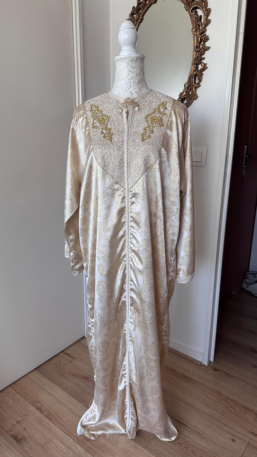 Kmiss marocain vintage en satin ivoire – KMS-001 - photo 4