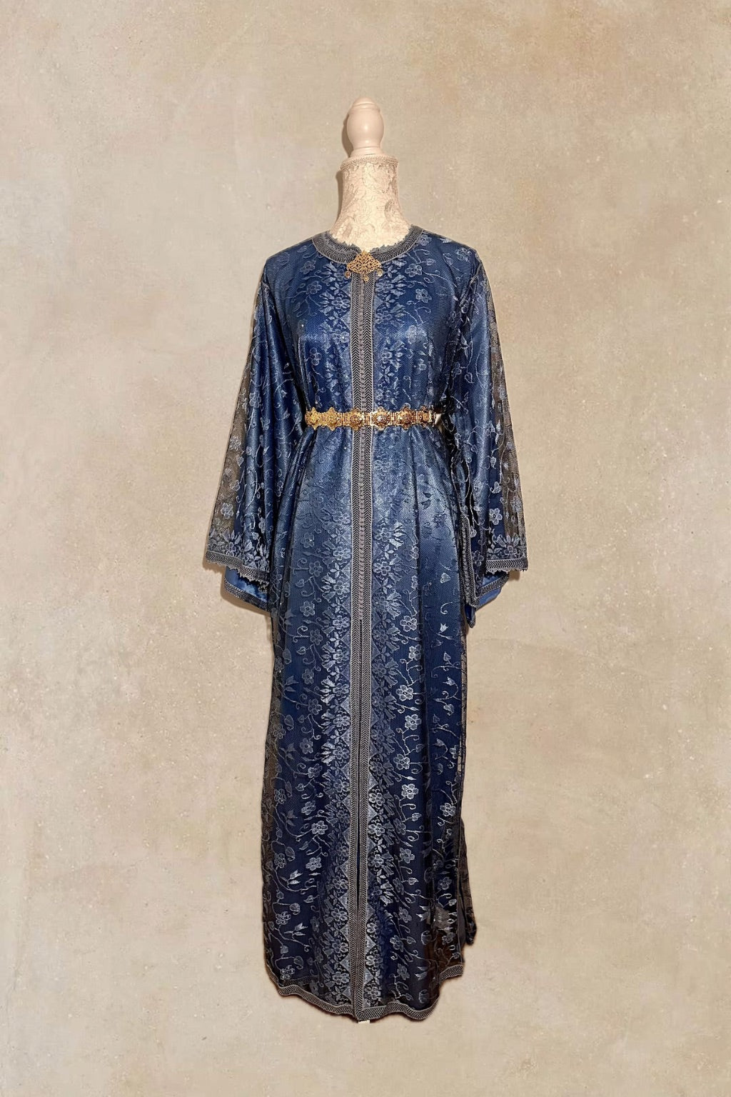 Takchita marocaine vintage brodée